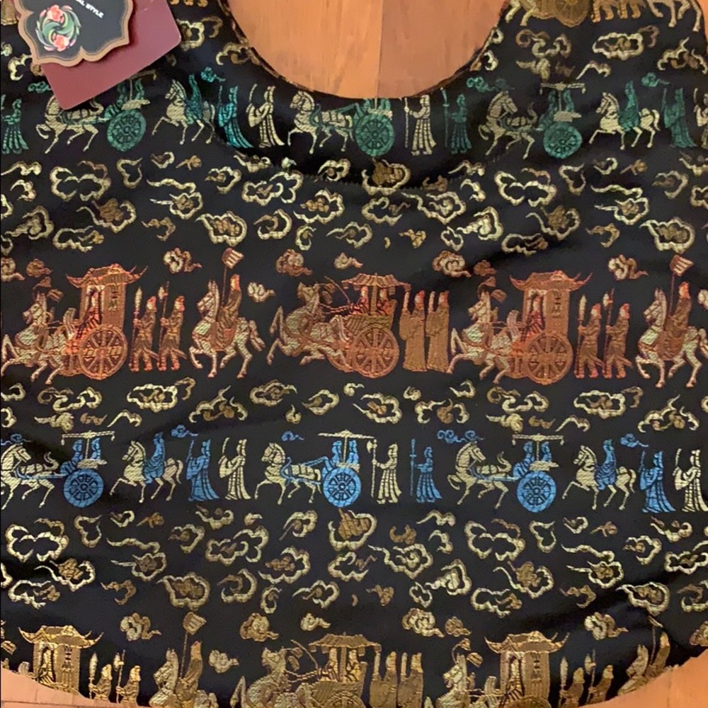 Handbag - Picture 2 of 6